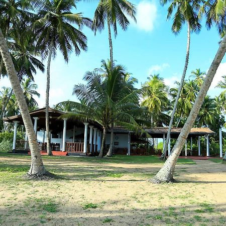 Darwins Beach Resort Tangalle Dış mekan fotoğraf