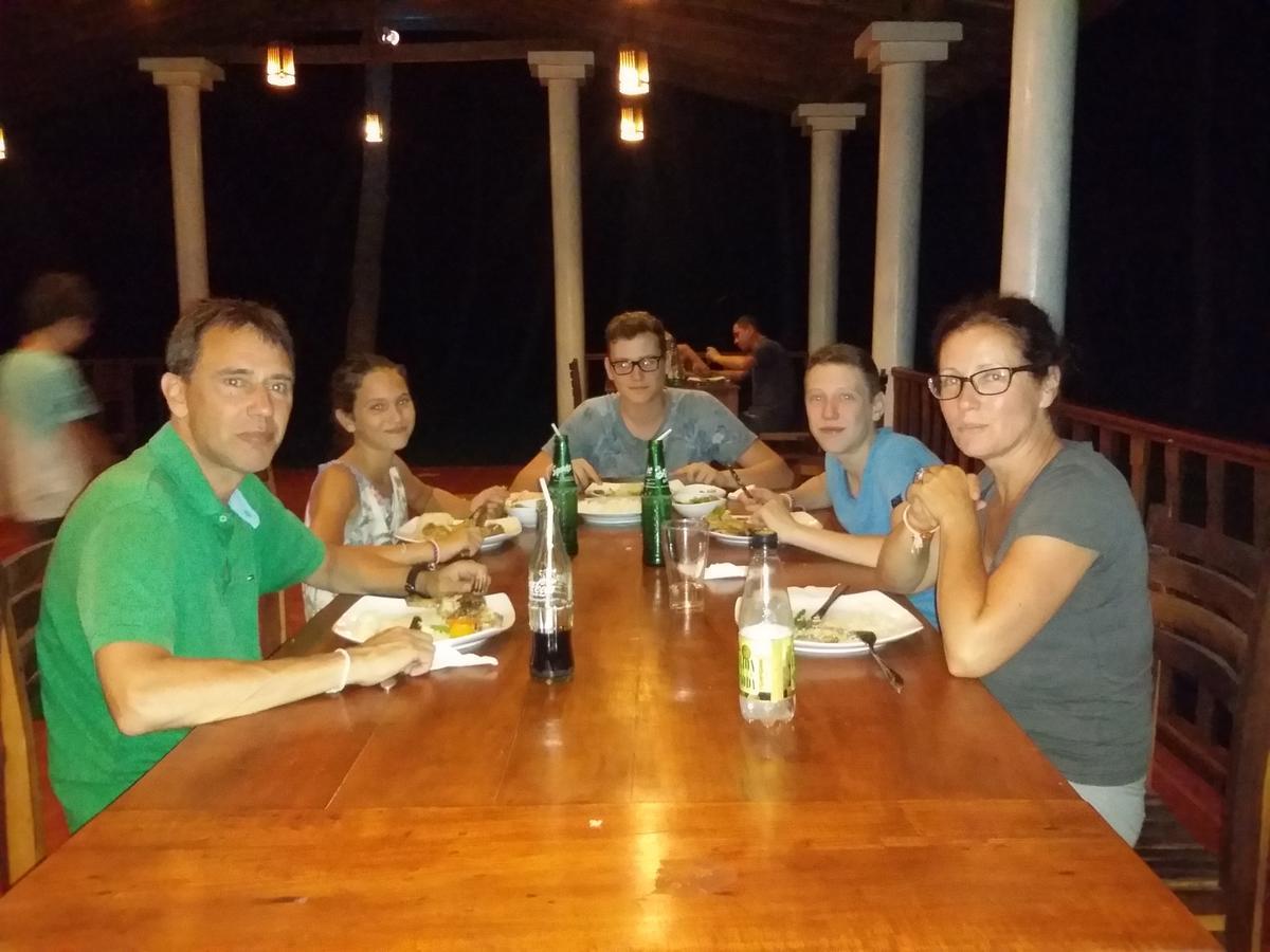 Darwins Beach Resort Tangalle Dış mekan fotoğraf