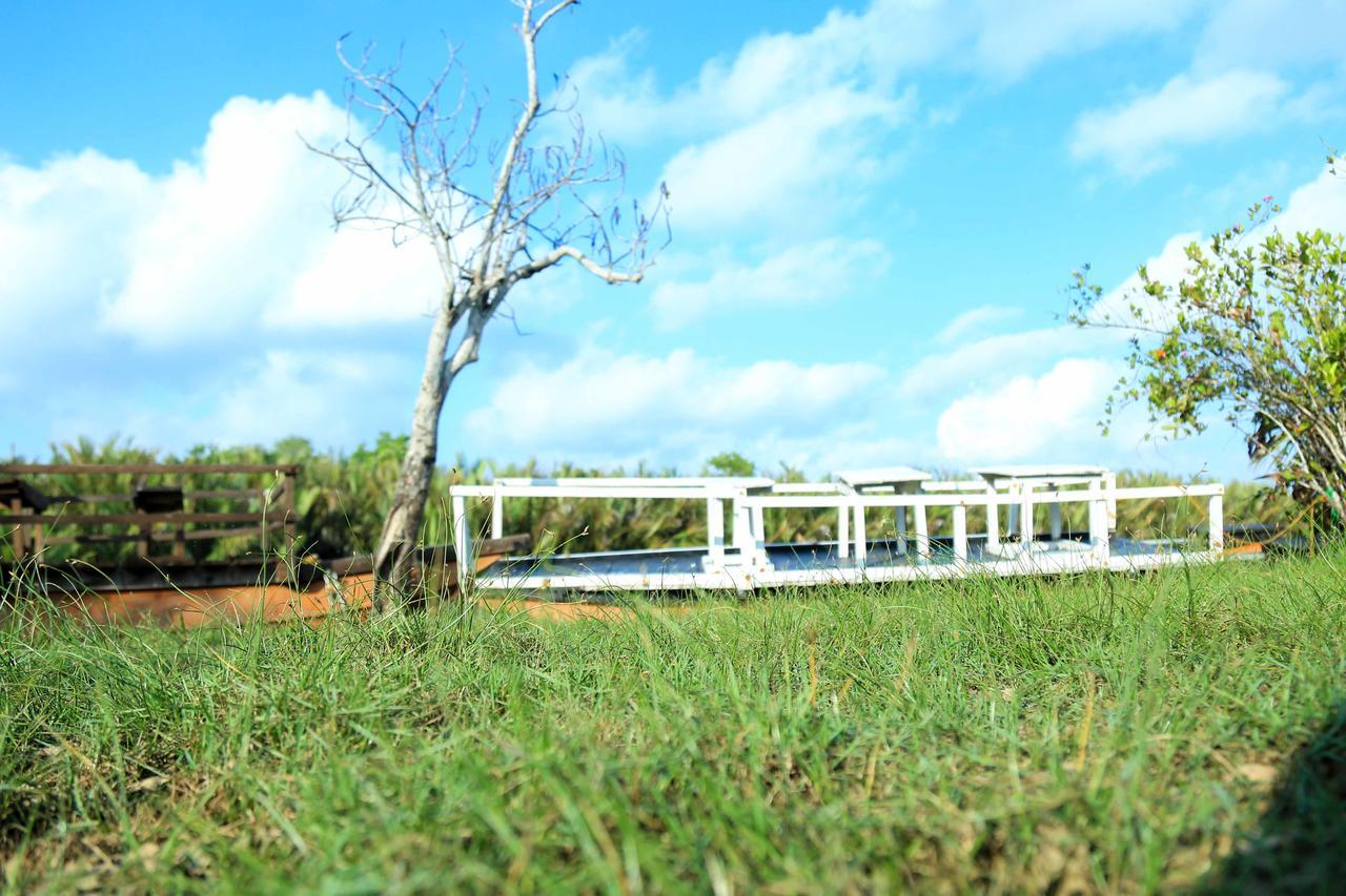 Darwins Beach Resort Tangalle Dış mekan fotoğraf