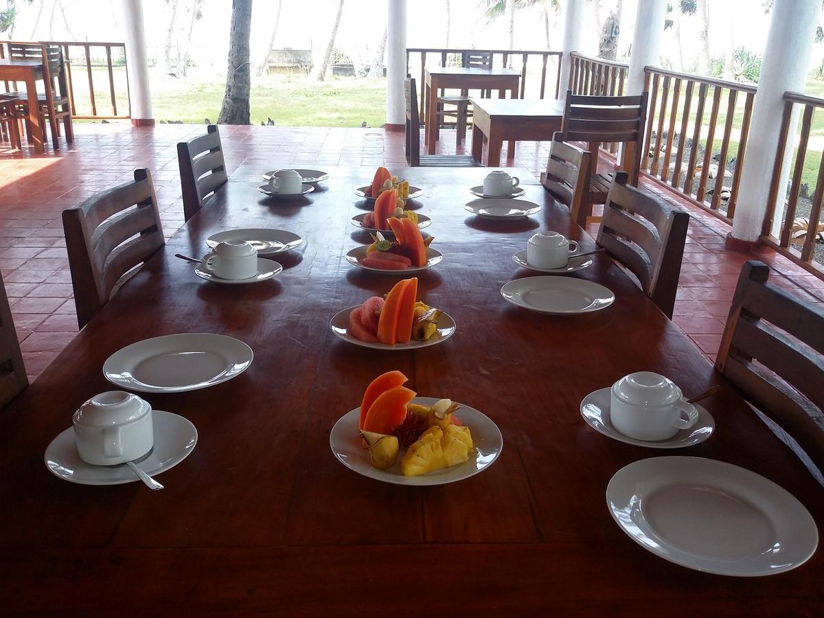 Darwins Beach Resort Tangalle Dış mekan fotoğraf