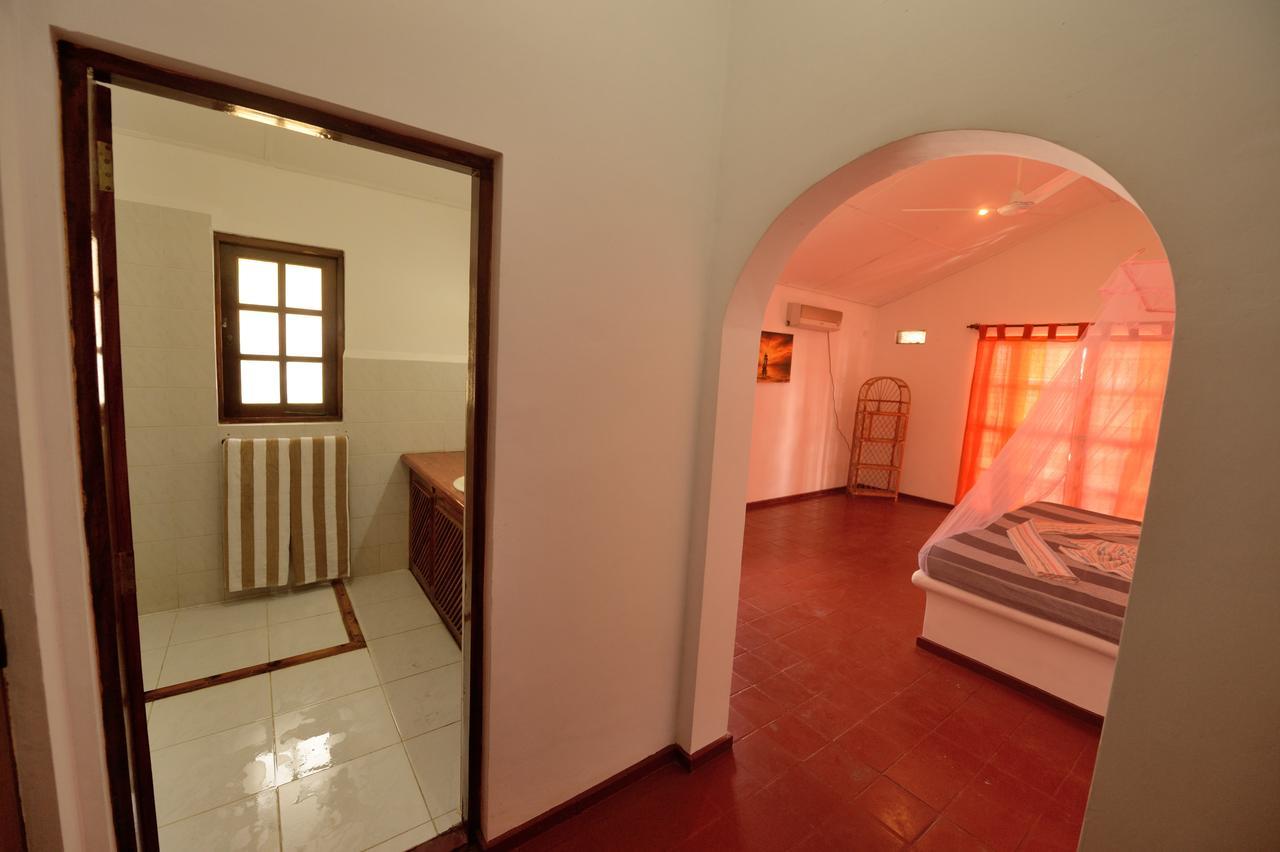 Darwins Beach Resort Tangalle Dış mekan fotoğraf