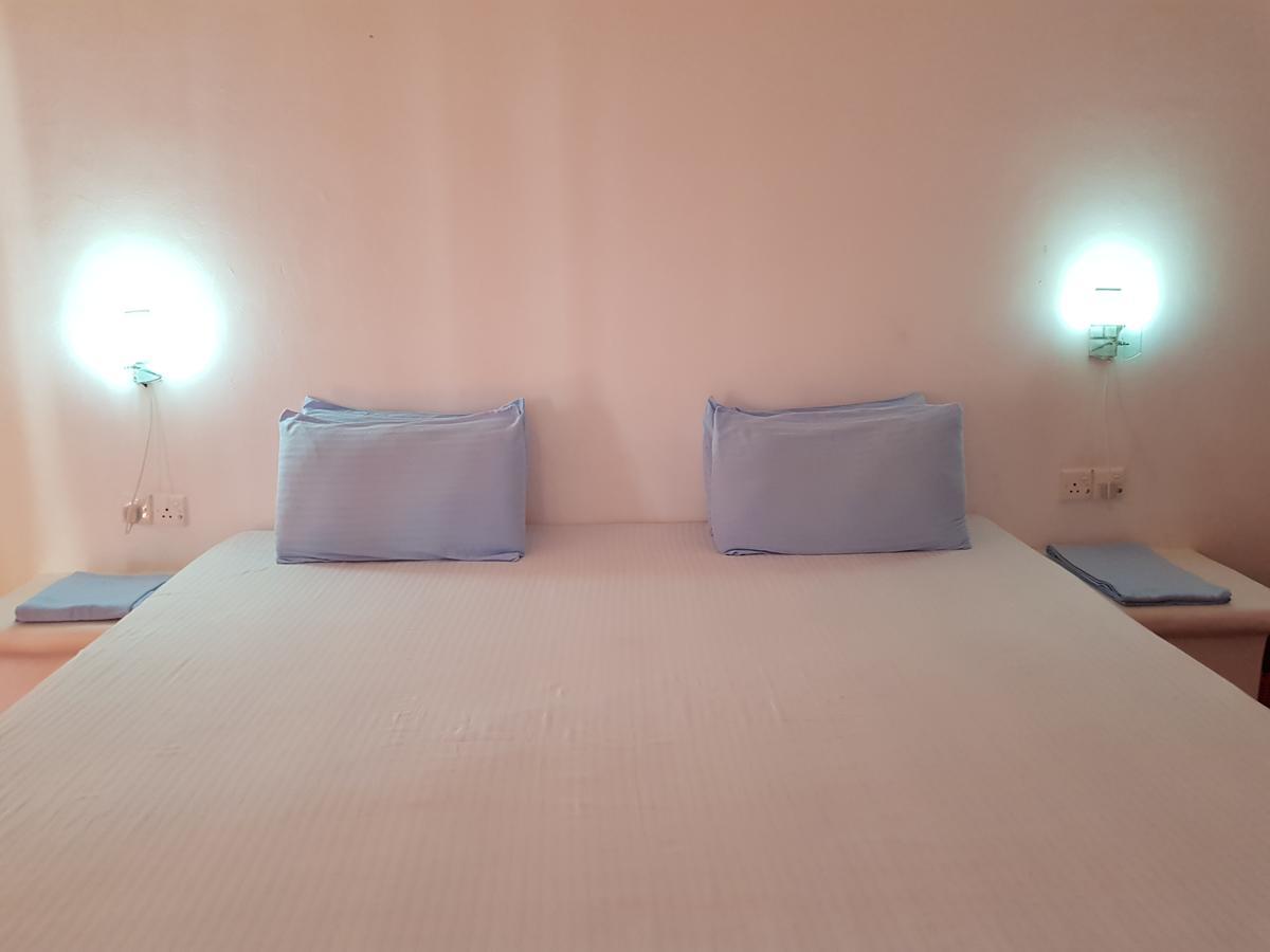 Darwins Beach Resort Tangalle Dış mekan fotoğraf